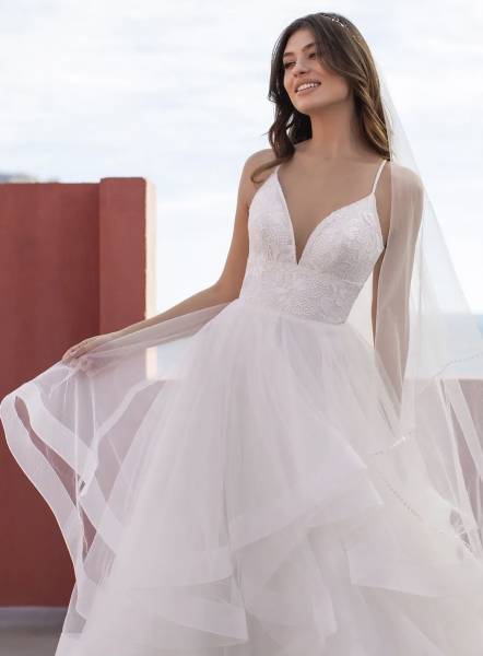 Robe de mariée Ravyn de White One 