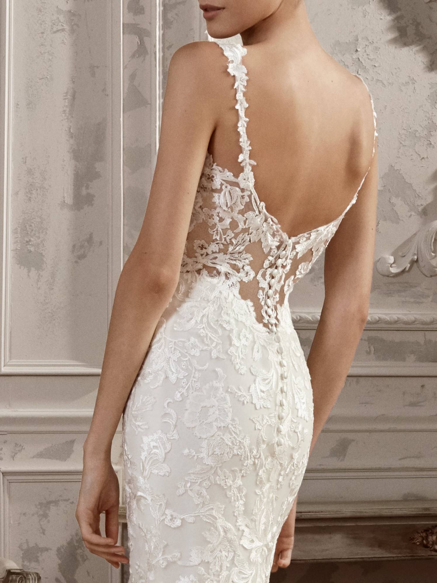 Robe de mariée en dentelle et Tulle Crystal  San Patrick modèle Almibar